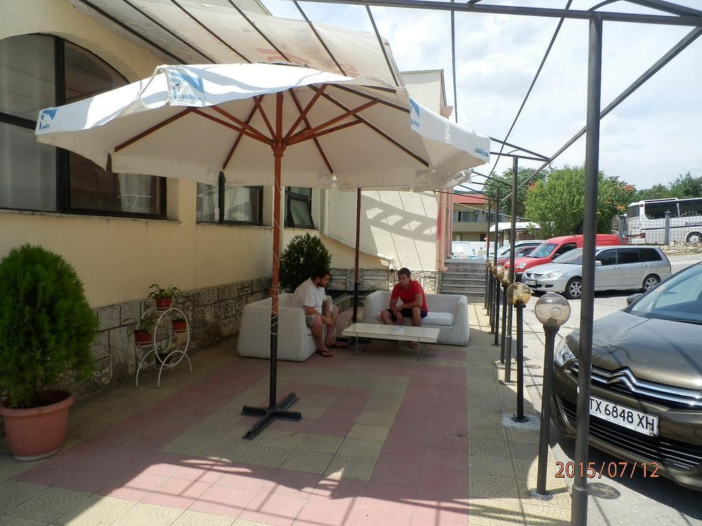 Olimpia Supersnab Hotel Balchik Esterno foto