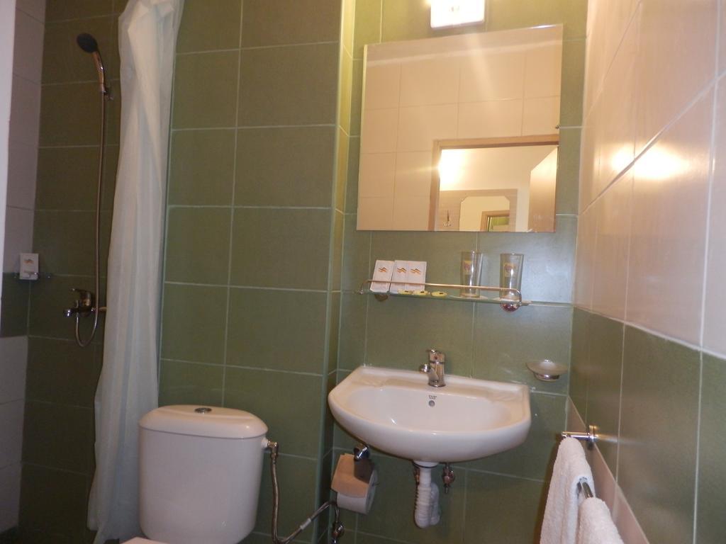 Olimpia Supersnab Hotel Balchik Esterno foto